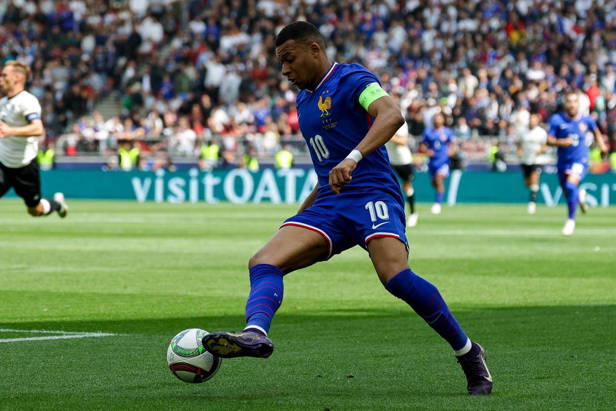 瑞士血洗德国,姆巴佩制霸全场的简单介绍 瑞士血洗德国,姆巴佩制霸全场的简单介绍