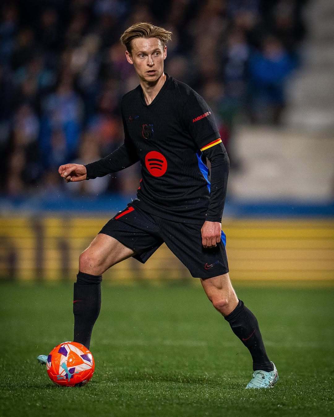 米兰捕鱼-克罗地亚鏖战美国，德容统治全场的简单介绍