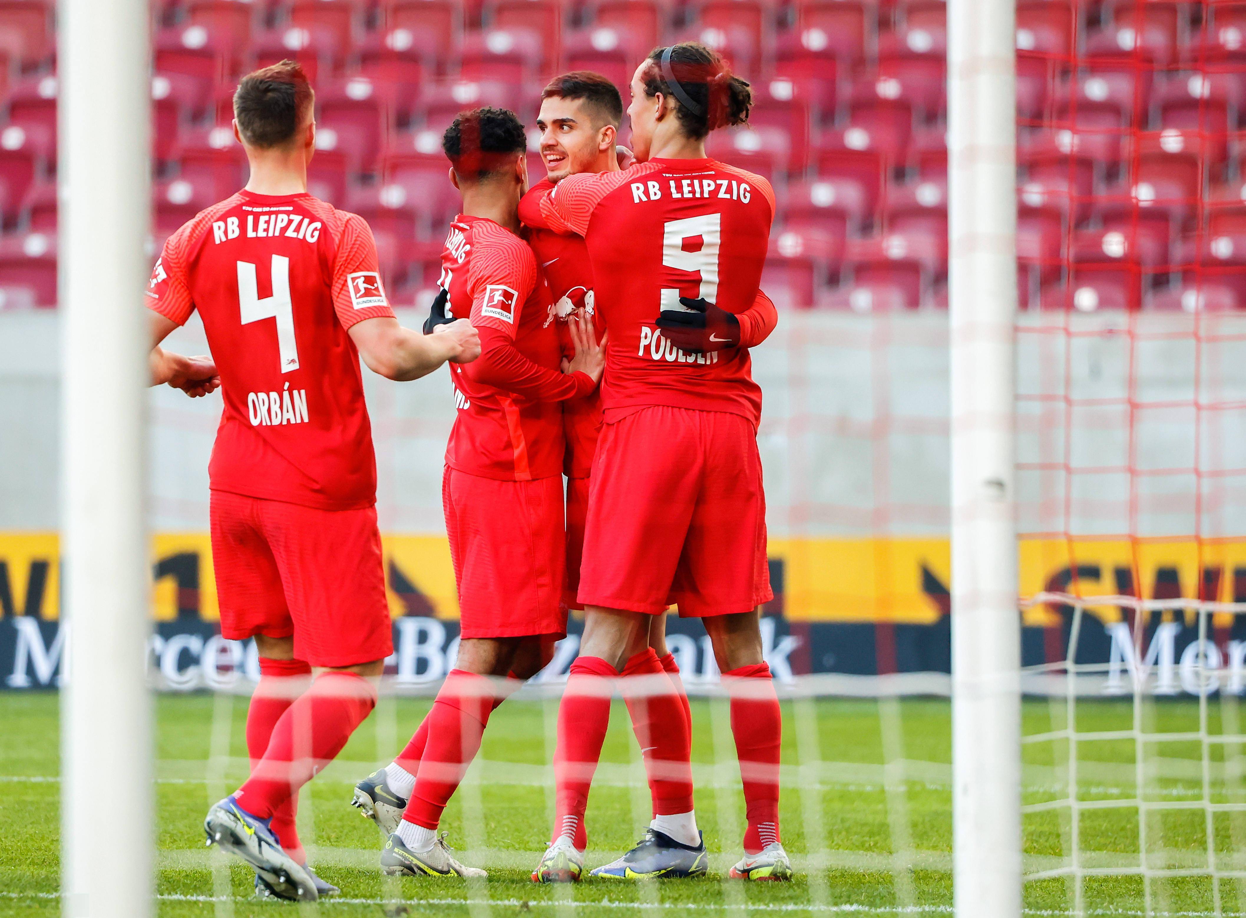 RB莱比锡集体发威，三连胜震撼德甲的简单介绍