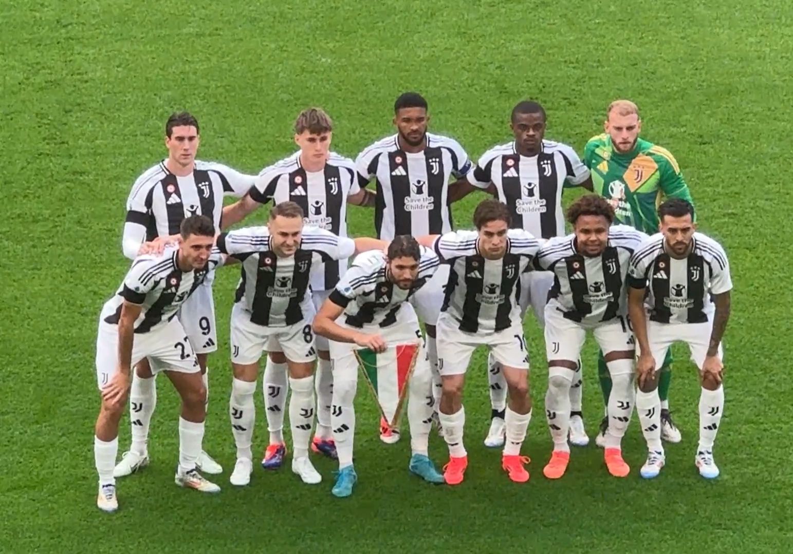 中国米兰体育-尤文图斯全队备战重燃冠军梦想