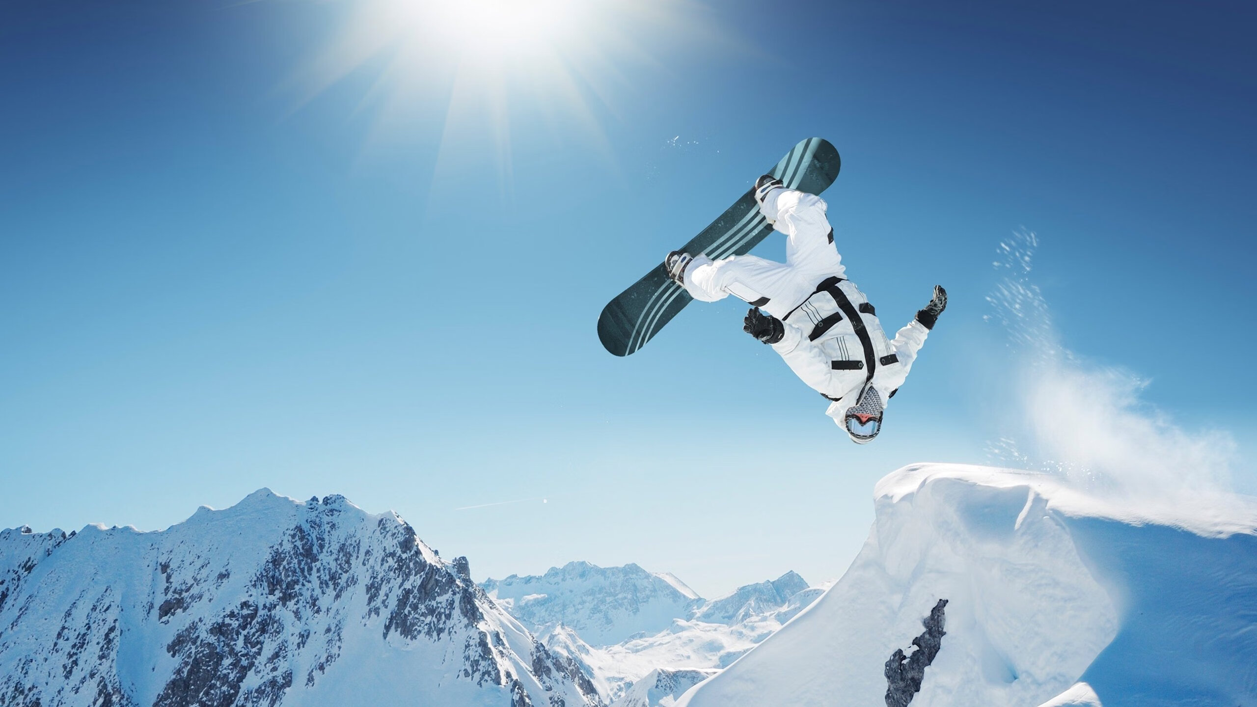 广东加时鏖战险胜马刺，字母哥统治级表现锁定年度焦点之战