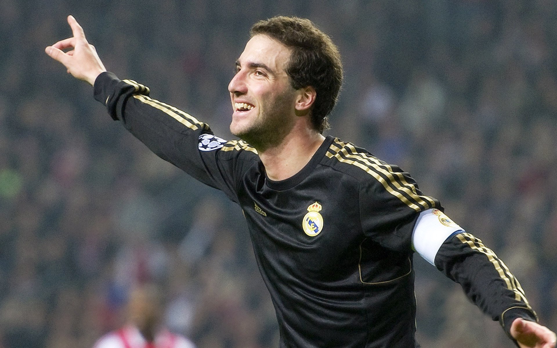 米兰体育下载-唯一性之夜，尼斯逆袭罗马，加维生死战接管西决的传奇时刻