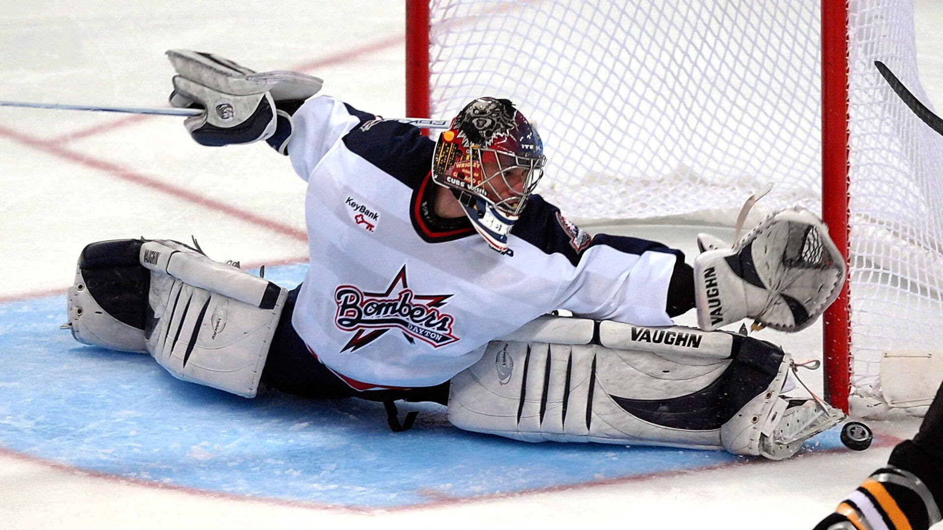 米兰体育-从迈阿密到马尼拉，广厦末节启示录与切特的世界杯接管时刻