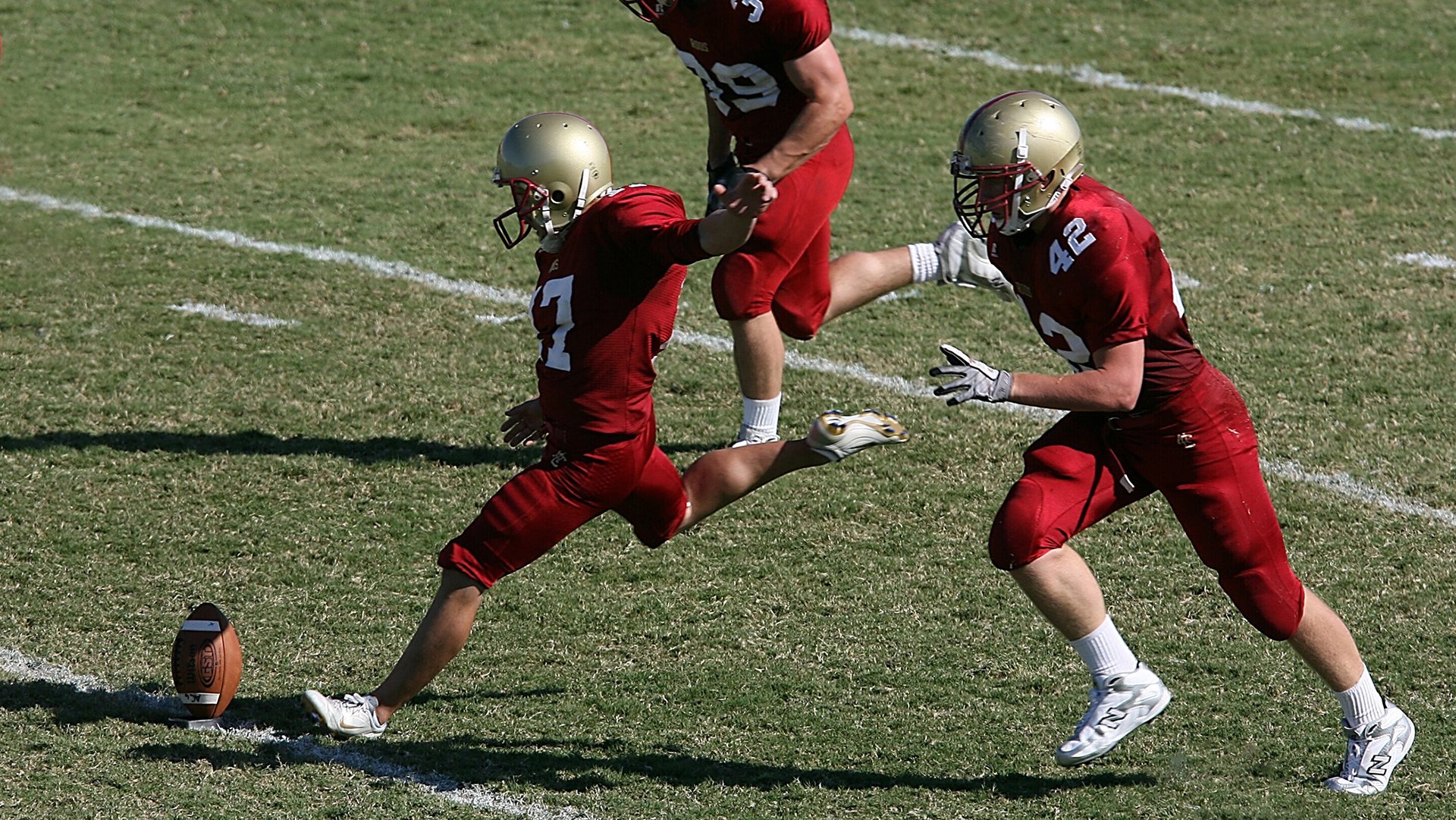 孤勇者的战歌，阿隆索独擎大旗，红牛一队险胜影子军团